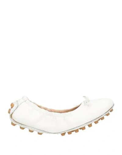 Divine Follie Woman Ballet Flats Cream Size 8 Leather In White