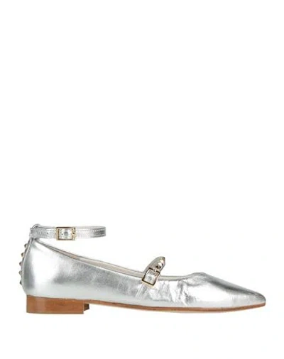 Divine Follie Woman Ballet Flats Silver Size 8 Leather