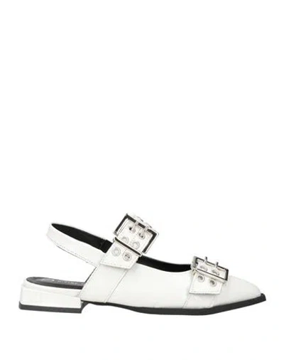 Divine Follie Woman Ballet Flats White Size 8 Synthetisches Material