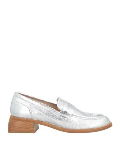 Divine Follie Woman Loafers Silver Size 8 Leather