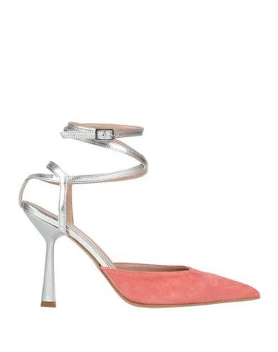 Divine Follie Woman Pumps Salmon Pink Size 8 Leather