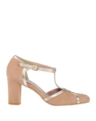 Divine Follie Woman Sandals Sand Size 8 Leather In Beige