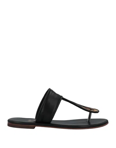 Divine Follie Toe Strap Sandals In Beige