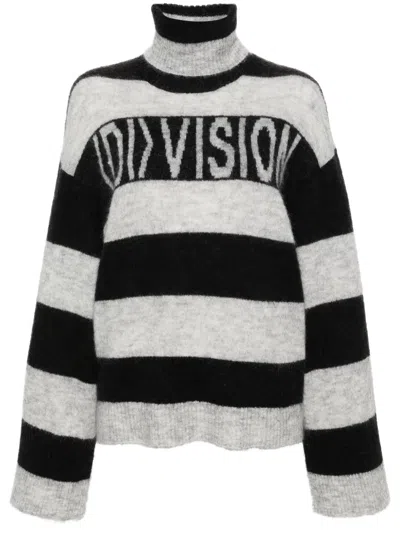 (d)ivision Striped Logo-intarsia Jumper In Gray