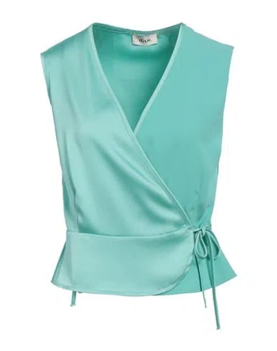 Dixie Woman Top Light Green Size M Polyester