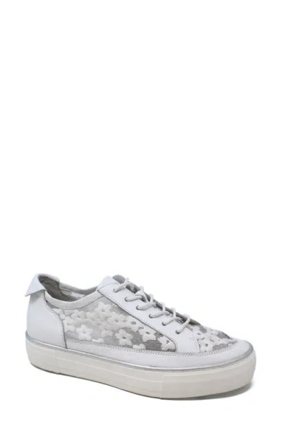 Django & Juliette Django And Juliette Faders Breathable Mesh Sneaker In White