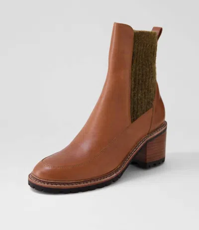 Django & Juliette Women's Barret Boots In Chestnut Leather In Brown