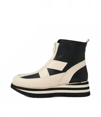 Django & Juliette Women's Ebbiela Boot In Milk-black Leather