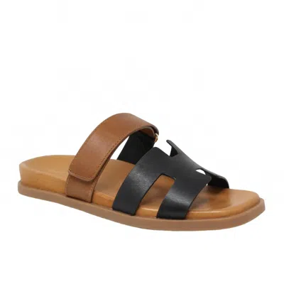 Django & Juliette Women's Nodette Flat Leather Sandal In Black-tan In Multi