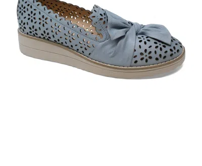 Django & Juliette Women's Omilla Slip-on Wedge Sandals In Denim-vanilla Sole Leather In Gray