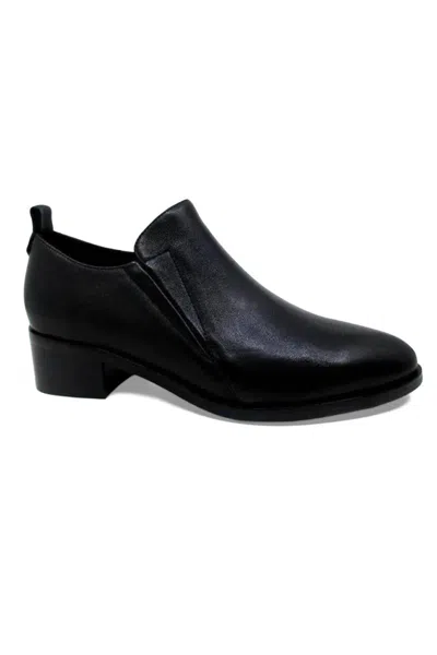 Django & Juliette Women's Pavas Leather Slip-on In Black Leather