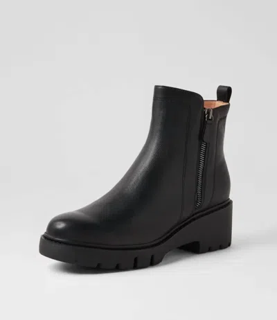 Django & Juliette Women's Umee Leather Ankle Boots In Black Crazy Horse Leather