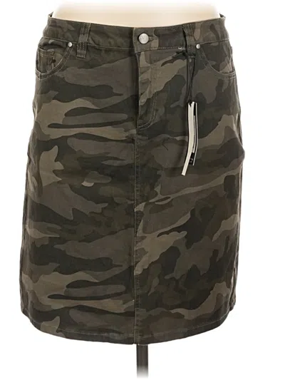 Pre-owned D.jeans Casual Skirt In Green