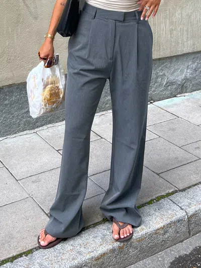 Djerf Avenue Favorite Pants Grey - Tall In Blue