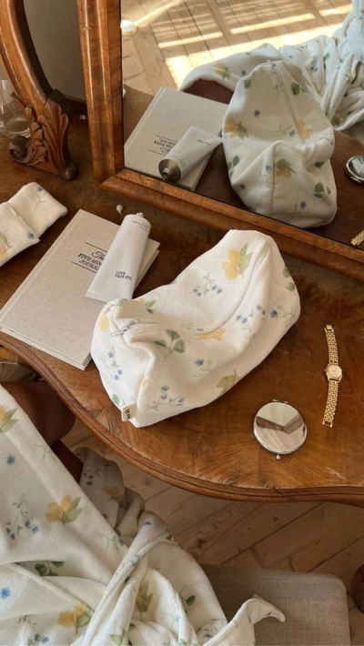 Djerf Avenue Terry Beauty Bag