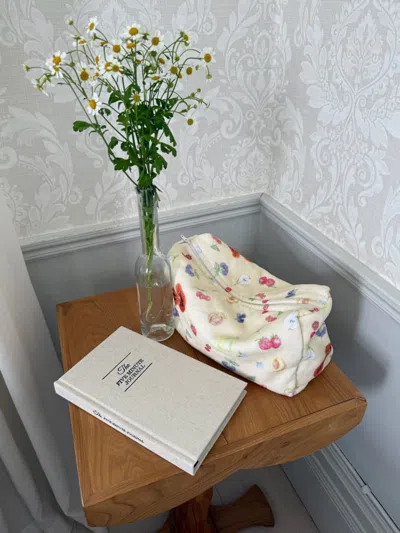 Djerf Avenue Terry Beauty Bag