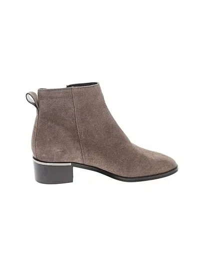 Pre-owned Dkny Ankle Boots In Tan
