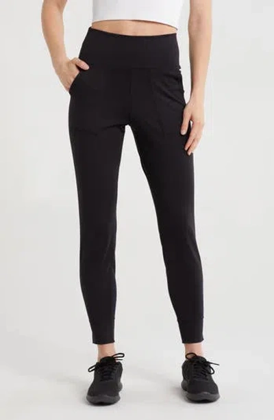 Dkny Balance Compression Utility Joggers In Black