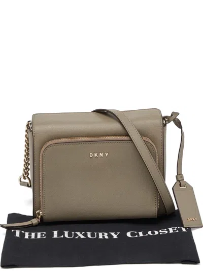 Pre-owned Dkny Bryant Park Saffiano Crossbody Bag In Gray