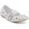 Dkny Davey Stud Ballet Flat In White
