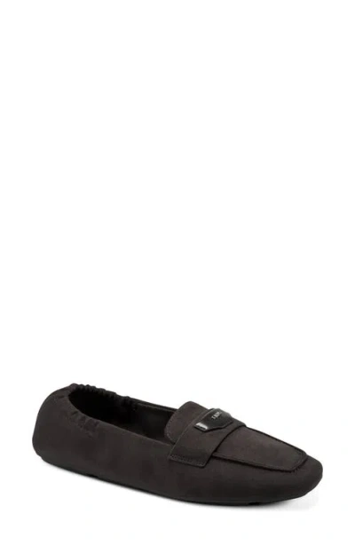 Dkny Delmar Loafer In Black