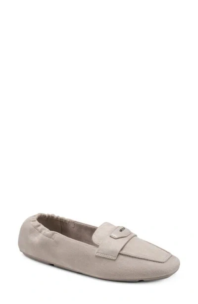 Dkny Delmar Loafer In Neutral