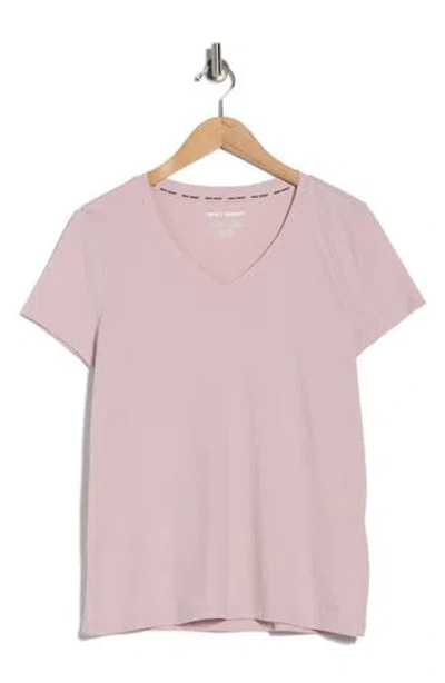 Dkny Embroidered Logo V-neck T-shirt In Purple