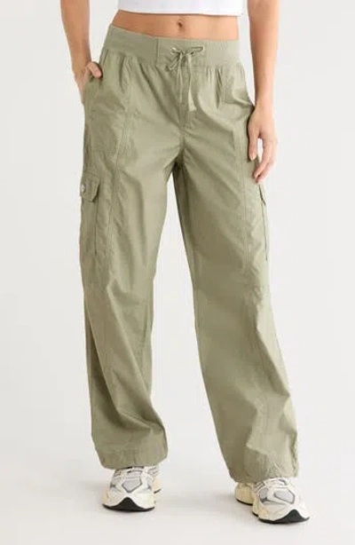 Dkny High Waist Straight Leg Cotton Cargo Pants In Bay Leaf