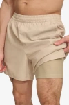 Dkny Men's Stretch Hybrid 5" Volley Shorts In Tan