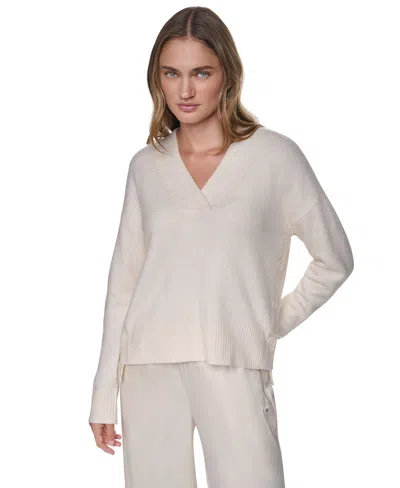Dkny Jeans Women's Oversized V-neck Long-sleeve Sweater In White