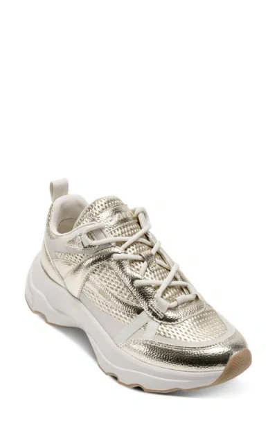 Dkny Juna Sneaker In Gold