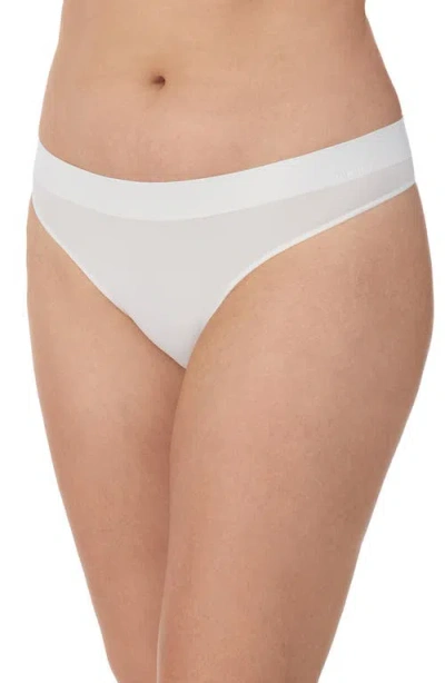 Dkny Litewear Seamless Thong Dk5016 In Poplin White