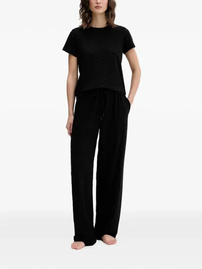 Dkny Logo-pattern Pajamas In Black