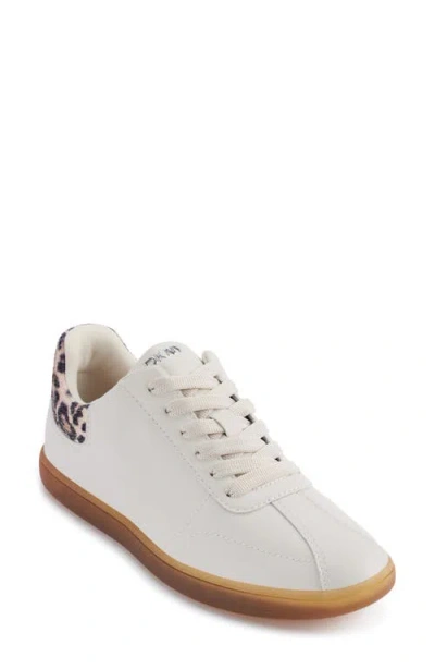 Dkny Seacliff Sneaker In Khaki Multi