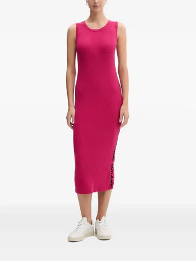 Dkny Side-logo Ribbed Midi Dress In Pink