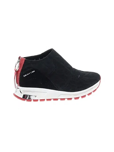 Pre-owned Dkny Sneakers In Black