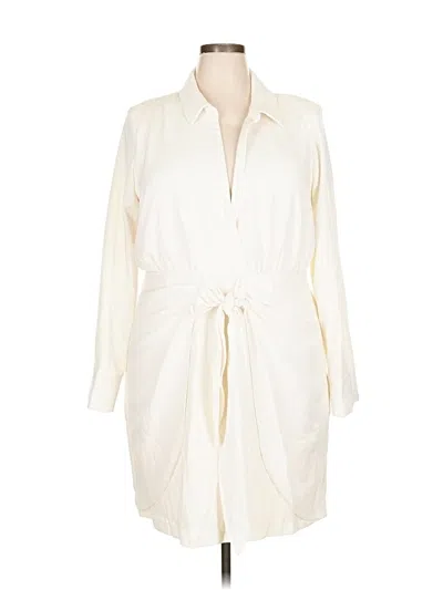 Pre-owned Dkny Trenchcoat In White