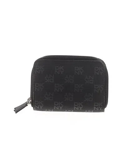 Pre-owned Dkny Wallet In Black