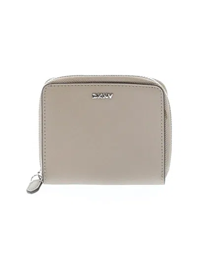 Pre-owned Dkny Wallet In Gray