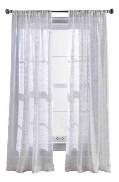 Dkny Wed982169w08 In Silver