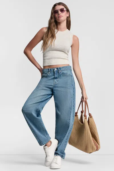 Dkny Women's Crew Neck Sleeveless Sweater In White