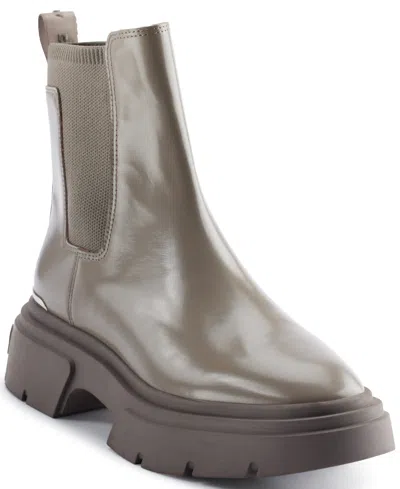 DKNY WOMEN'S FENELLA CHELSEA SLIP ON BOOTS