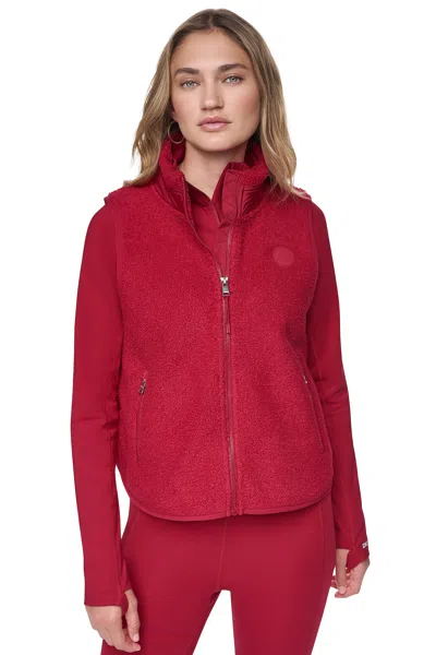 Dkny Women's Mock Neck Sherpa Vest In Red