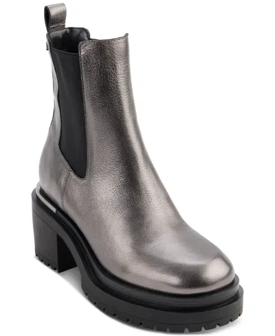 DKNY WOMEN'S PATRIA PULL-ON CHELSEA BOOTIES