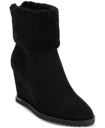 DKNY WOMEN'S POWELL WEDGE BOOTIES