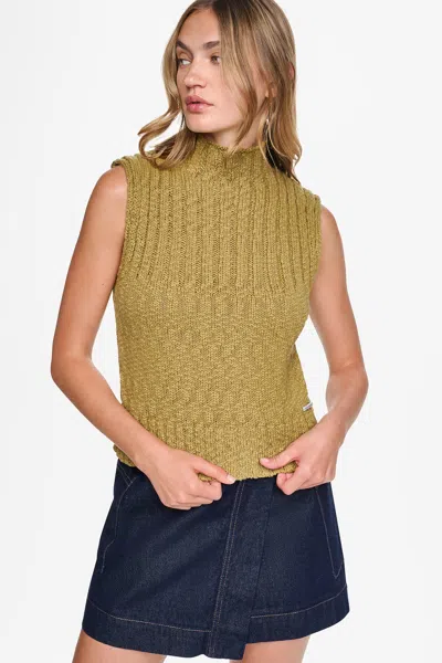 Dkny Women's Ribbed Mock-neck Sweater Vest In Green