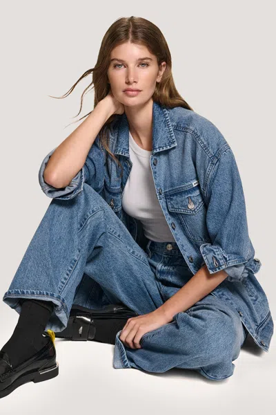 Dkny Women's Vesey Mid Rise Relaxed Straight 32 Inch Inseam In Blue