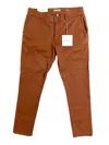 DL1961 - MEN'S MEN'S DUKE TAILORED CHINO PANTS IN PINECONE BROWN