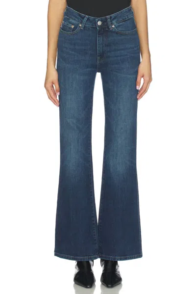 Dl1961 - Women's Claira Straight Bootcut Mid Rise Jeans In Lake Dusk In Blue