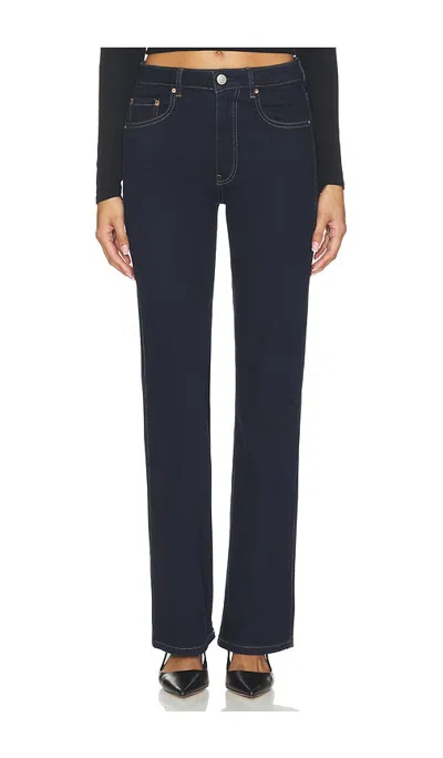 Dl1961 Bella Slim Boot Mid Rise Jean In Blue